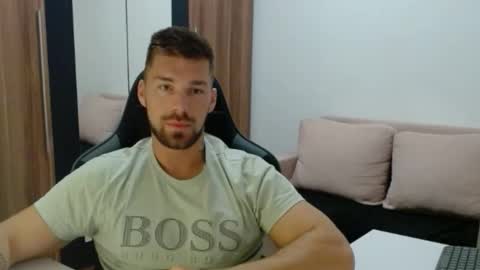 darius_94 online show from 17, 11, 2025