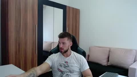 darius_94 online show from 2, 3, 2026