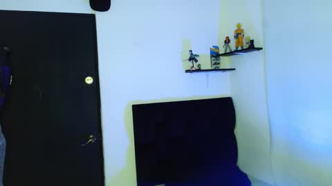 Darius Phoenix  online show from 4, 12, 2025