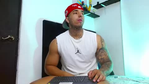 Darius Phoenix  online show from 27, 2, 2026