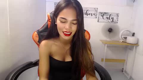 Snapshot of dark_angel143 chatting on 4, 3, 2025 dark_angel143 online show from 4, 3, 2025