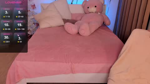 Lola online show from 31, 12, 2024