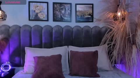 Snapshot of dark_nina_ chatting on 22, 10, 2025 Nina online show from 22, 10, 2025