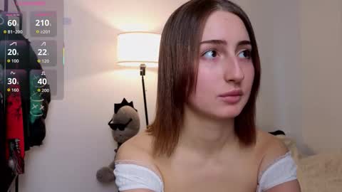 Snapshot of dark_project chatting on 14, 11, 2025 Emily online show from 14, 11, 2025