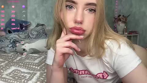 Snapshot of dark_side1213 chatting on 13, 10, 2025 Darkside online show from 13, 10, 2025