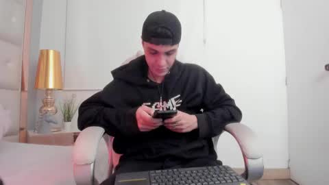 dark_sun333 online show from 22, 11, 2025