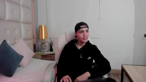 dark_sun333 online show from 20, 12, 2025