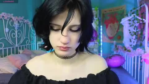 Vamp  online show from 20, 2, 2025