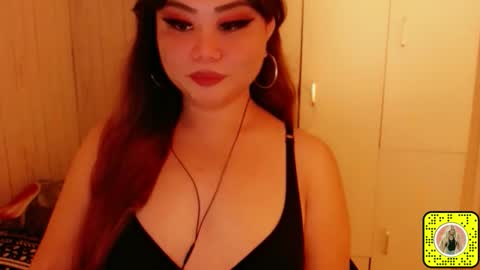 Snapshot of darkbirde chatting on 2, 12, 2025 Rose Dawson online show from 2, 12, 2025