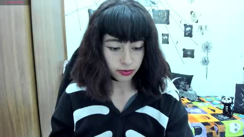 Hi Im Yuri  independent modelhelp me get my 111 hands upuwu online show from 3, 3, 2025