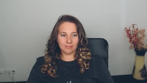 Anna online show from 12, 9, 2025