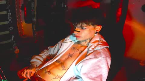   online show from 12, 11, 2025