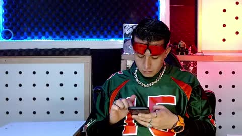 DARKO0717 online show from 14, 12, 2024