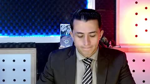 DARKO0717 online show from 19, 12, 2024