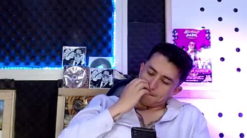 DARKO0717 online show from 14, 1, 2025