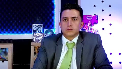 DARKO0717 online show from 17, 1, 2025