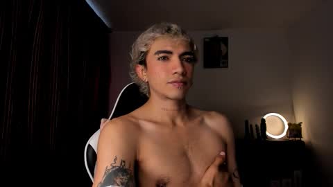 Snapshot of darkodark0 chatting on 16, 10, 2025 Darko online show from 16, 10, 2025