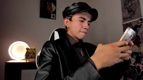 Snapshot of darkodark0 chatting on 24, 10, 2025 Darko online show from 24, 10, 2025