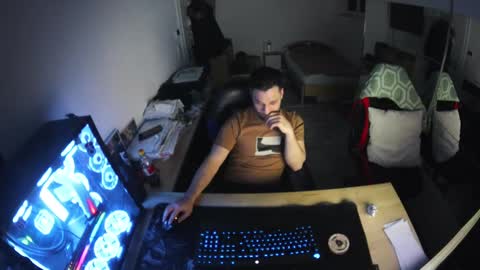 Snapshot of darkschneider_ chatting on 17, 2, 2025 darkschneider_ online show from 17, 2, 2025