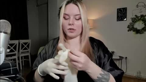 Miss Tailor  online show from 14, 2, 2025