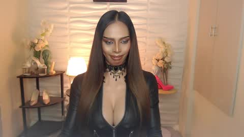 Snapshot of darksoul_mistress chatting on 3, 12, 2024 HAPPY BIRTHDAY MISTRESS MADRIANA online show from 3, 12, 2024