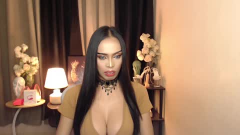 Snapshot of darksoul_mistress chatting on 3, 2, 2025 HAPPY BIRTHDAY MISTRESS MADRIANA online show from 3, 2, 2025