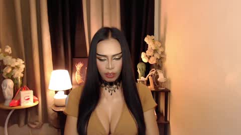 Snapshot of darksoul_mistress chatting on 10, 2, 2025 HAPPY BIRTHDAY MISTRESS MADRIANA online show from 10, 2, 2025