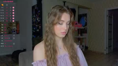 Snapshot of darlina_ryan chatting on 22, 10, 2025 Darlina online show from 22, 10, 2025