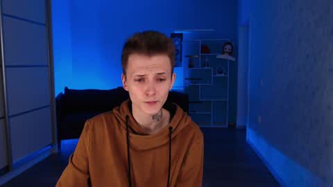 your lovely Oli online show from 29, 12, 2024