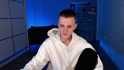your lovely Oli online show from 10, 1, 2025
