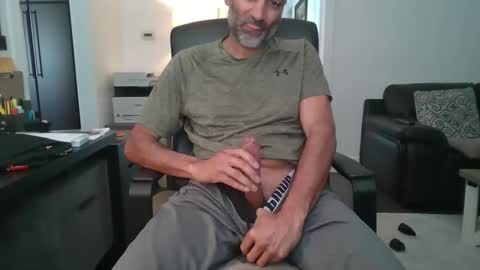 Snapshot of darryl43321 chatting on 7, 4, 2026 darryl43321 online show from 7, 4, 2026