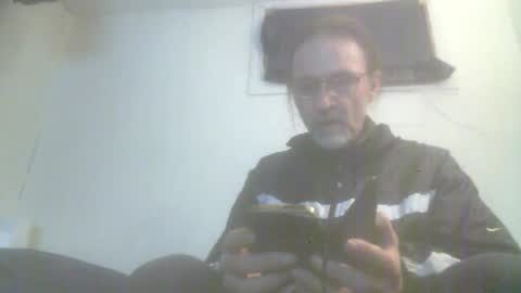 Snapshot of darryls412556 chatting on 28, 3, 2026 darryls412556 online show from 28, 3, 2026