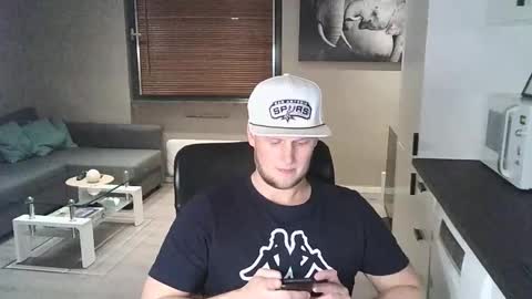 Snapshot of dartanjanas chatting on 8, 9, 2025 Dario online show from 8, 9, 2025