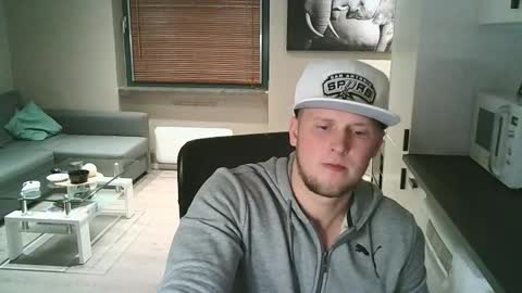 Snapshot of dartanjanas chatting on 4, 11, 2025 Dario online show from 4, 11, 2025