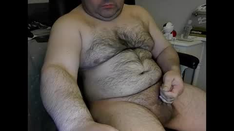 Snapshot of daveishorny1988 chatting on 1, 11, 2025 daveishorny1988 online show from 1, 11, 2025