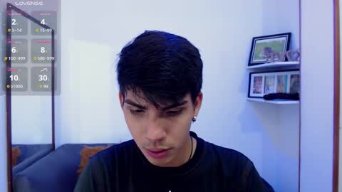 Snapshot of david_925_ chatting on 9, 11, 2025 David online show from 9, 11, 2025