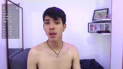 Snapshot of david_925_ chatting on 12, 11, 2025 David online show from 12, 11, 2025