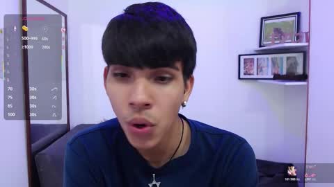 Snapshot of david_925_ chatting on 14, 11, 2025 David online show from 14, 11, 2025