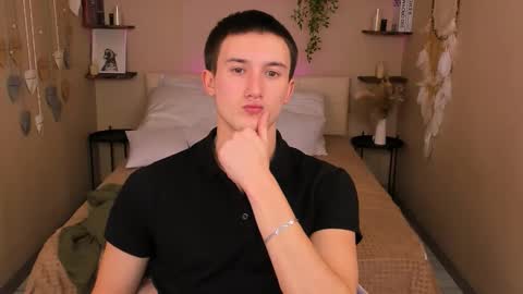 Snapshot of david__diamond chatting on 5, 11, 2025 David online show from 5, 11, 2025