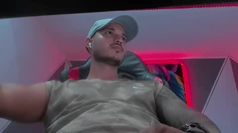 Snapshot of david__ox chatting on 2, 10, 2025 david__ox online show from 2, 10, 2025