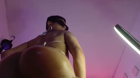 Snapshot of david_fox01 chatting on 30, 10, 2025 David Fox online show from 30, 10, 2025