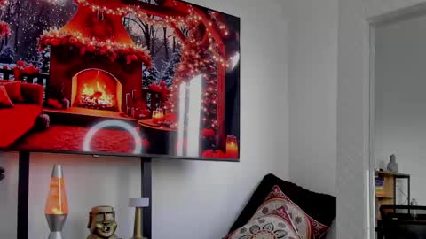 Hey im David that loves to explore and speak their fantasies. Very open talktative and nice. Feel free to chat with me online show from 26, 12, 2024