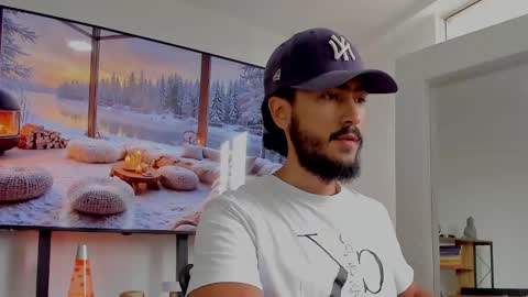 Hey im David that loves to explore and speak their fantasies. Very open talktative and nice. Feel free to chat with me online show from 29, 12, 2024