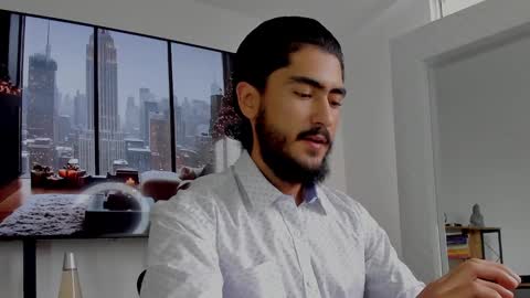 Hey im David that loves to explore and speak their fantasies. Very open talktative and nice. Feel free to chat with me online show from 30, 12, 2024