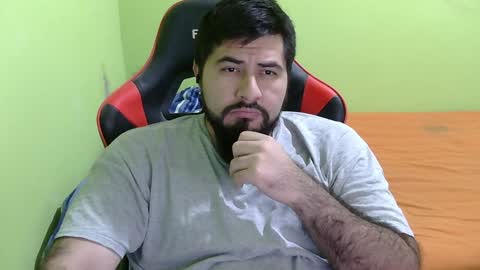 Snapshot of daviddelz chatting on 19, 1, 2025 David online show from 19, 1, 2025