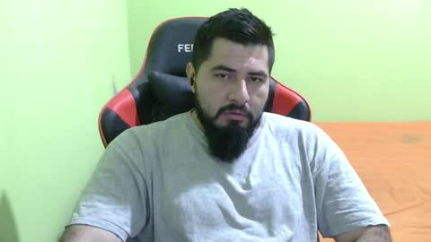 Snapshot of daviddelz chatting on 26, 1, 2025 David online show from 26, 1, 2025