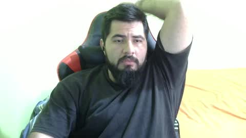 Snapshot of daviddelz chatting on 16, 2, 2025 David online show from 16, 2, 2025