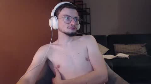 Snapshot of davidfoxfr chatting on 20, 11, 2025 davidfoxfr online show from 20, 11, 2025