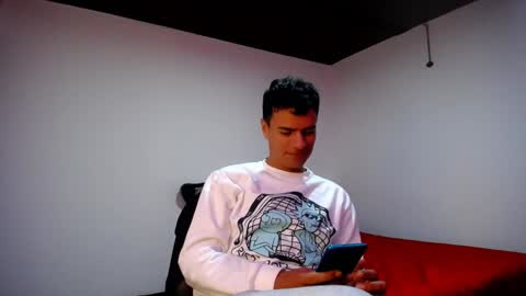 Snapshot of davidkaloc chatting on 8, 1, 2025 David online show from 8, 1, 2025