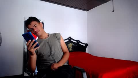 Snapshot of davidkaloc chatting on 22, 1, 2025 David online show from 22, 1, 2025